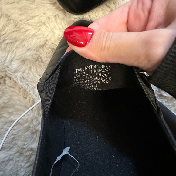 Kenneth Cole Slip-On Leather Sneakers NWOT - Picture 4 of 4